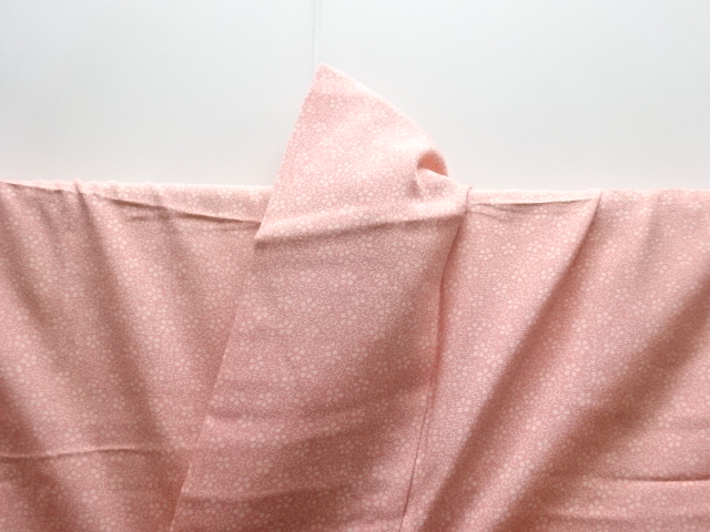  花唐草模様小紋着物